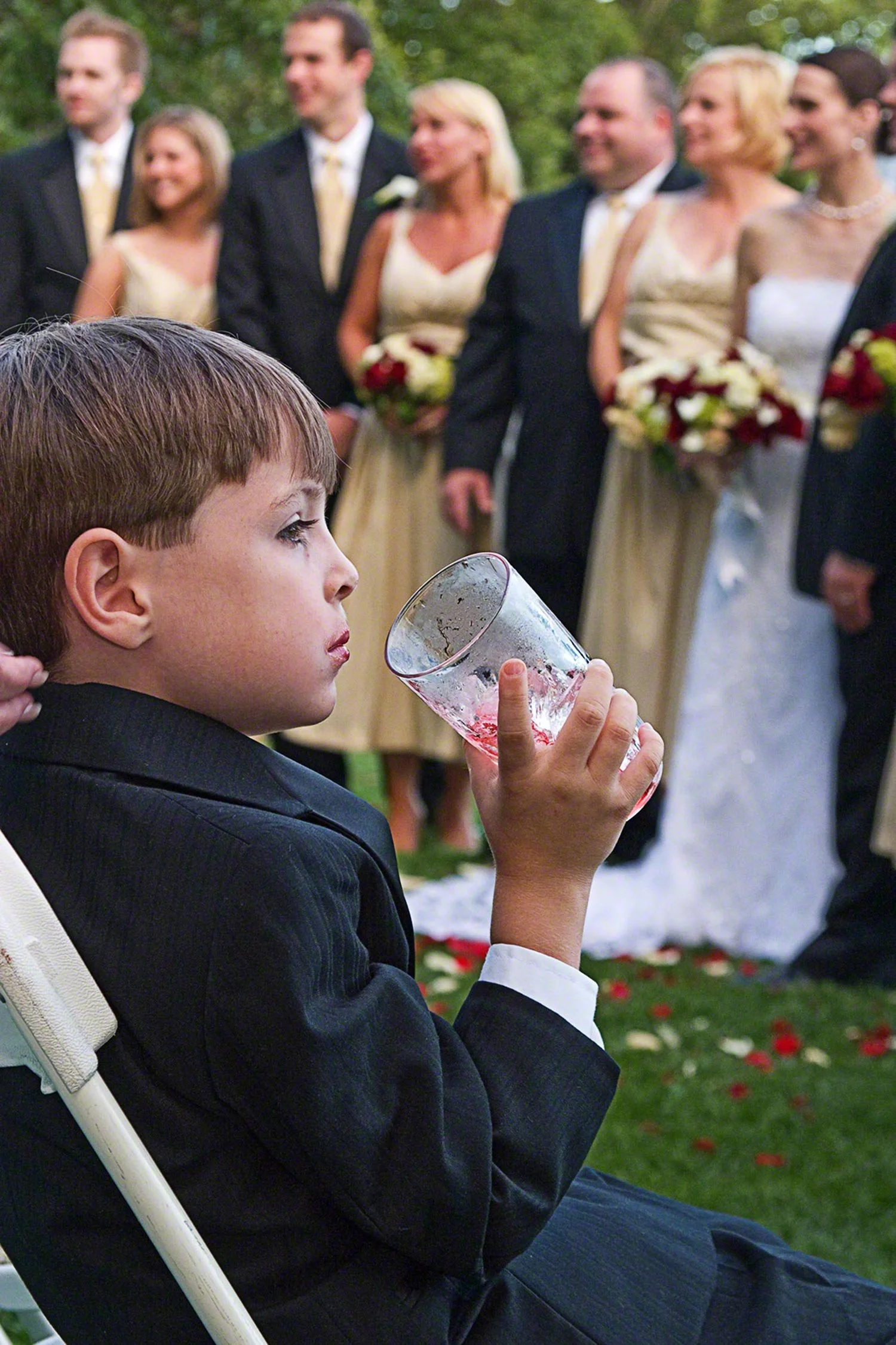 Rosie-McCobb-Photography-boy-with-shirley-temple.jpg