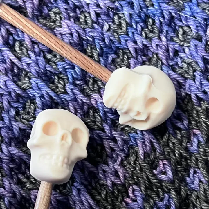 Skull Needle Stoppers