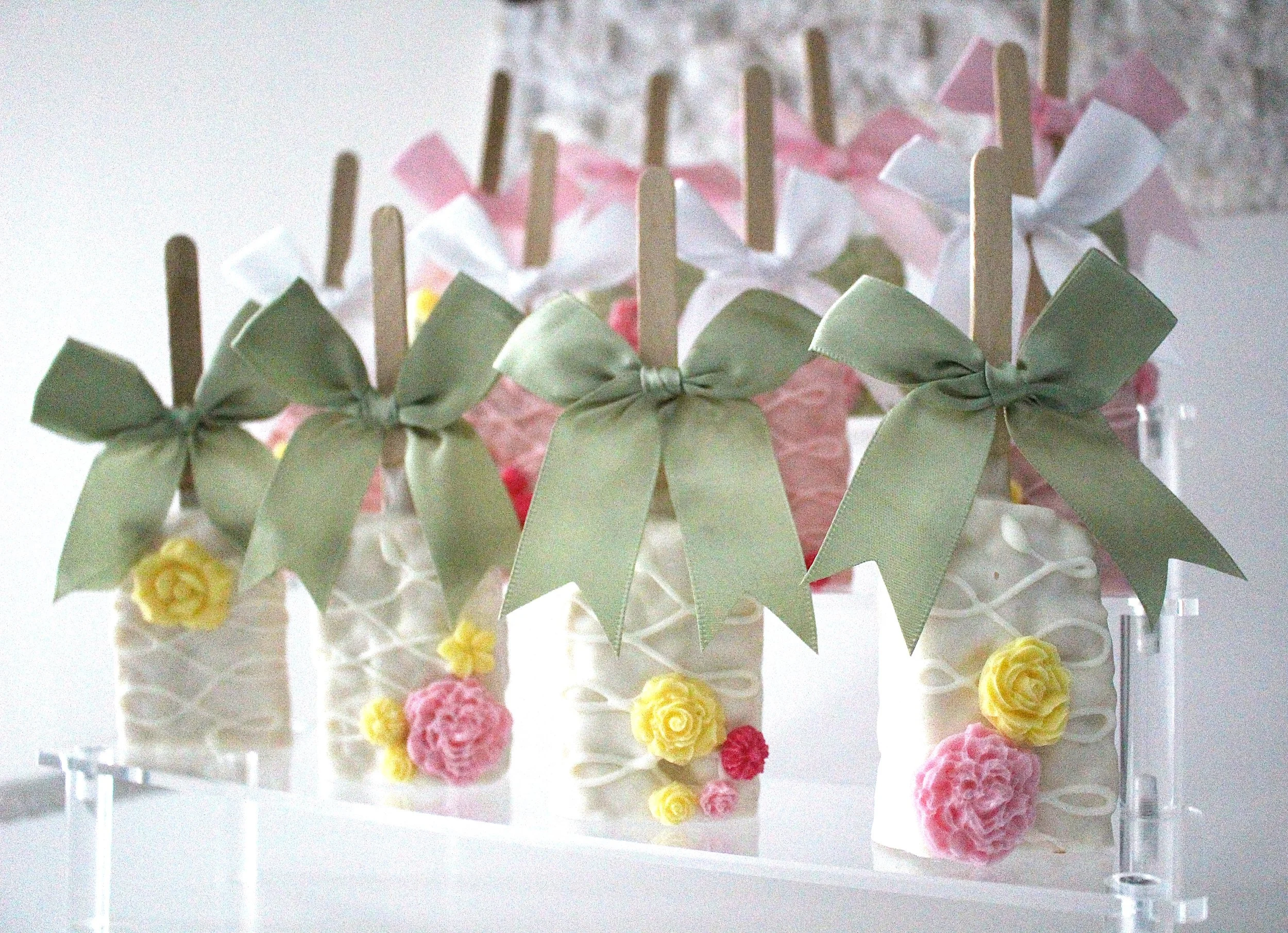 One dozen rice Krispie treats