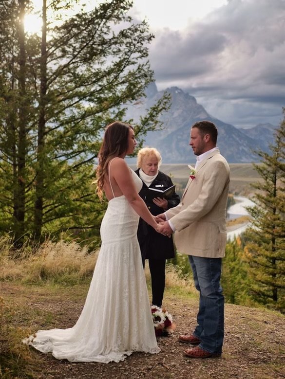 Teton-Wedding-Officiant.jpeg