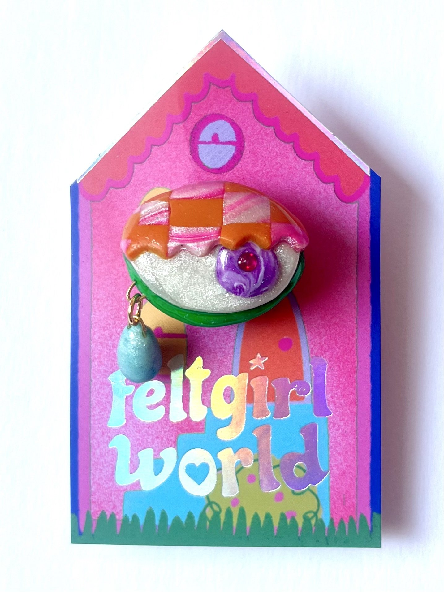 feltgirlworld Teardrop Pin