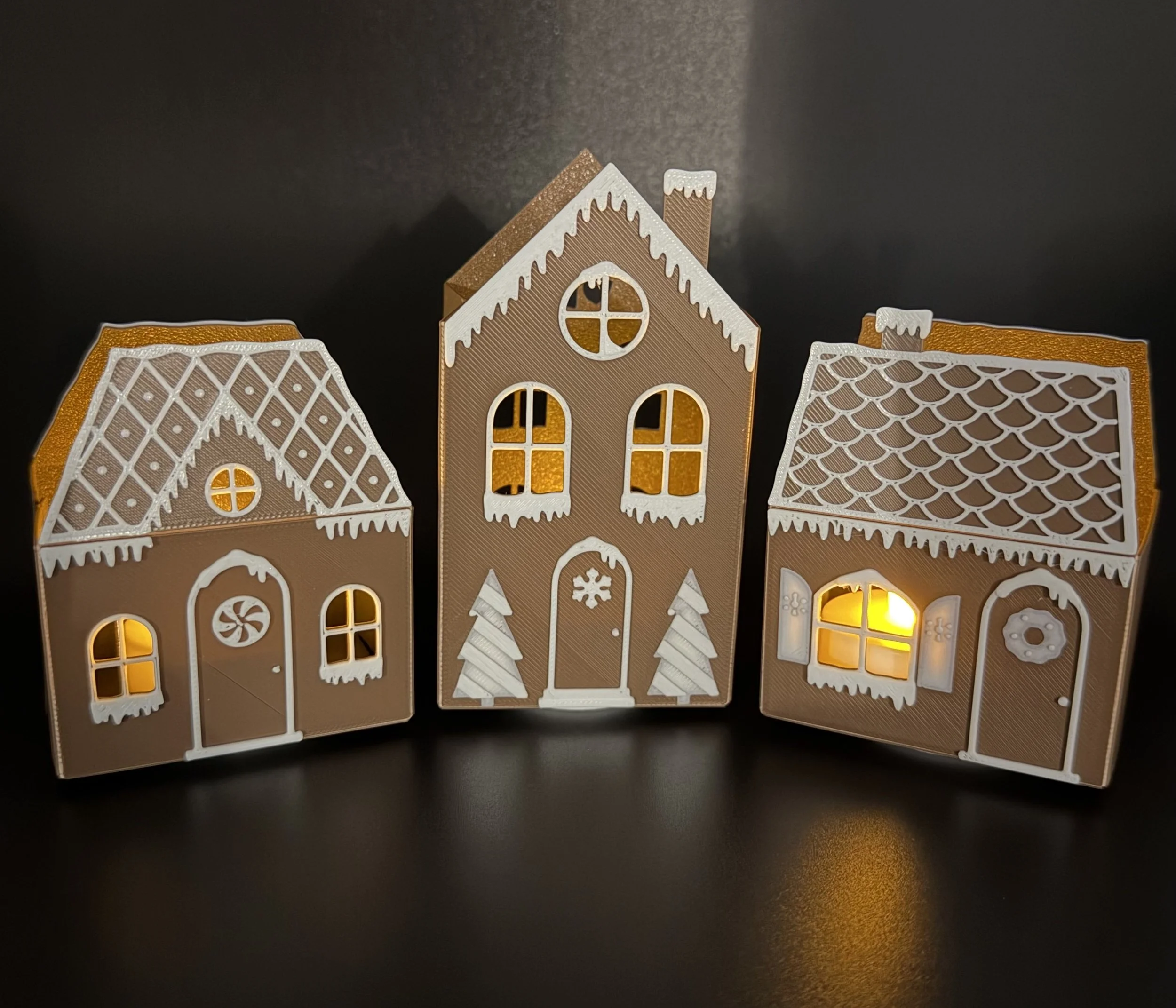 Gingerbread Houses-4.jpg