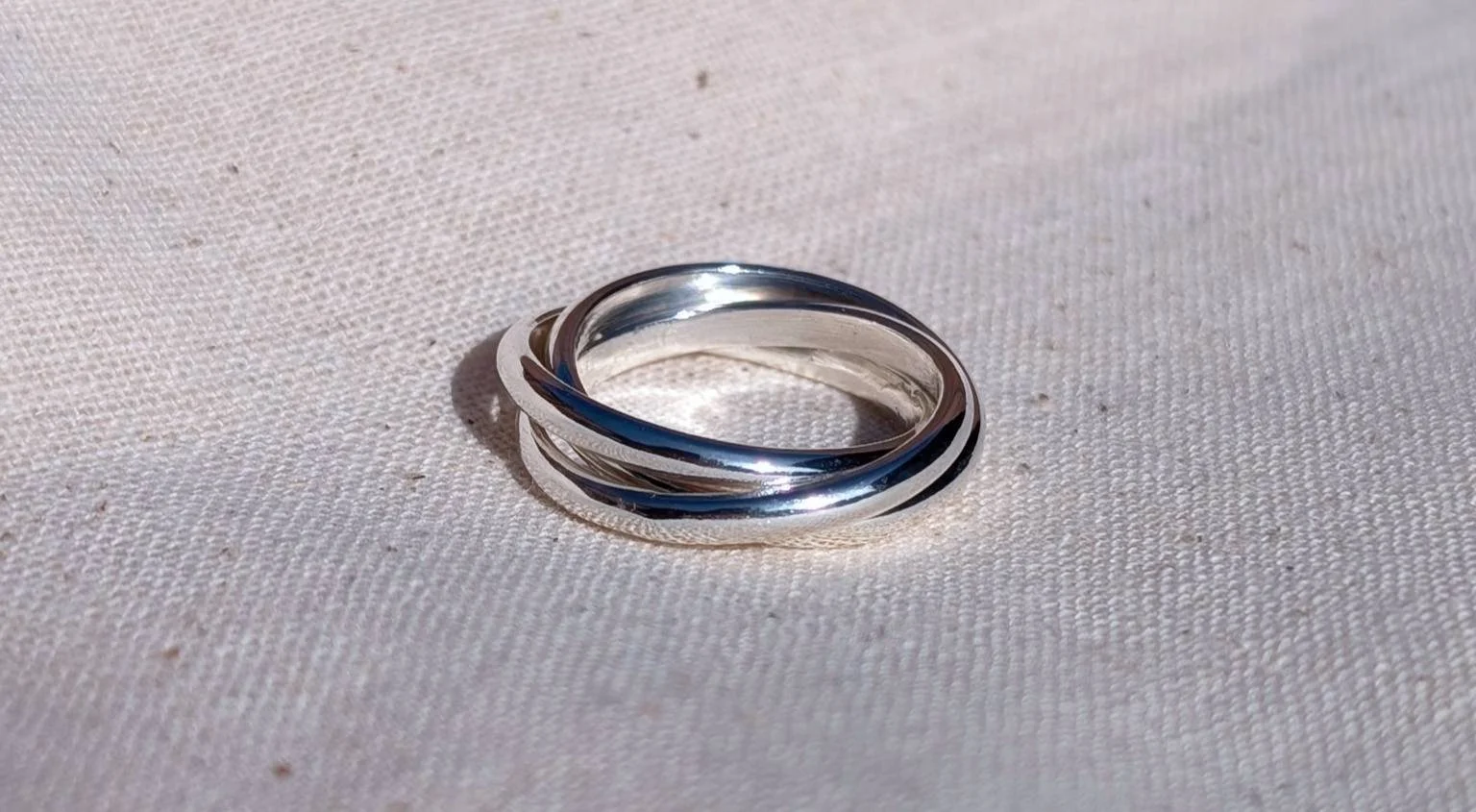 3 Interlocking Rolling Rings