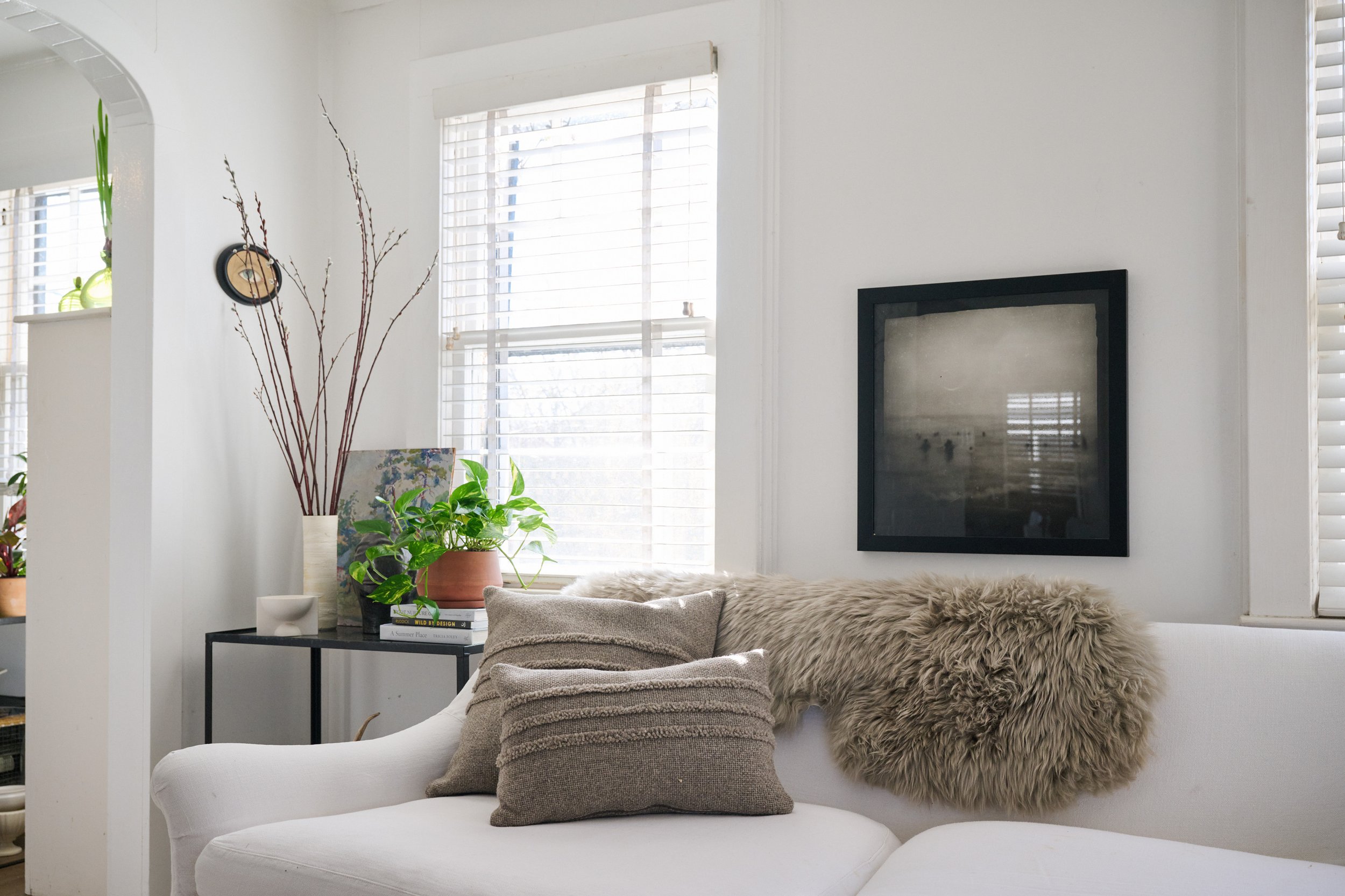 troy-house-interior-stilllife-rep-and-repeat4.jpg