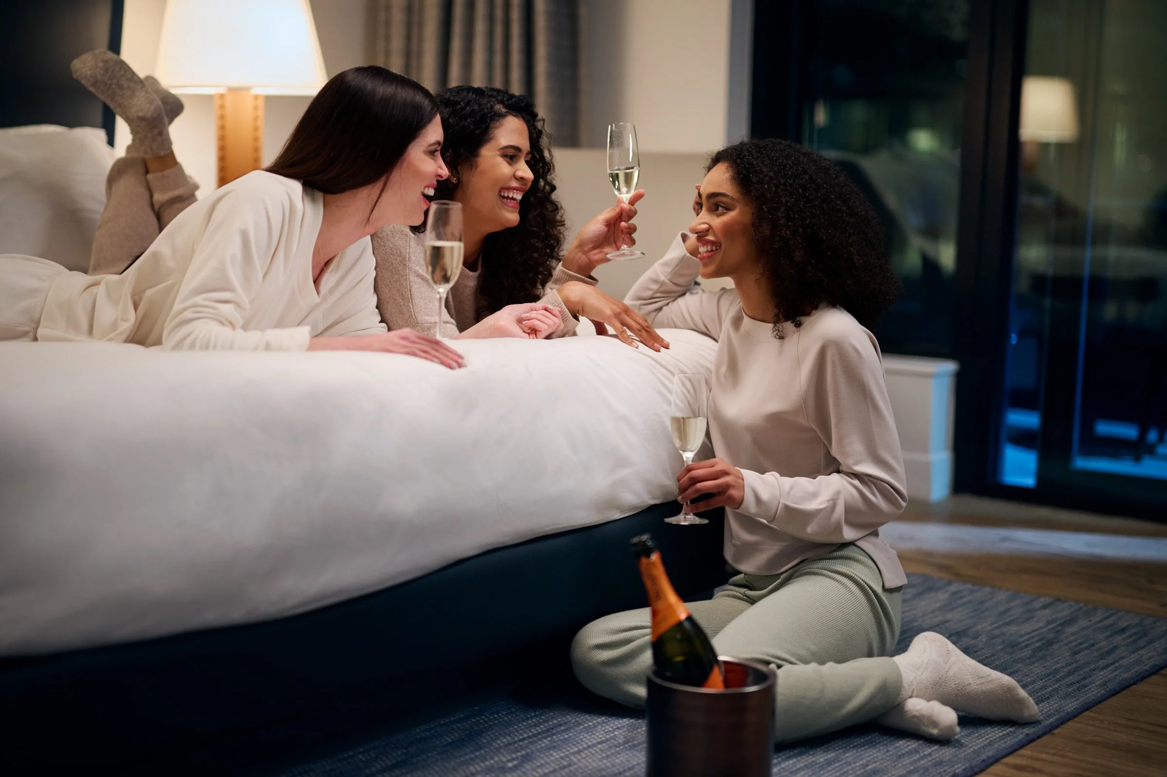 troy-house-hospitality-rep-and-repeat26.jpg