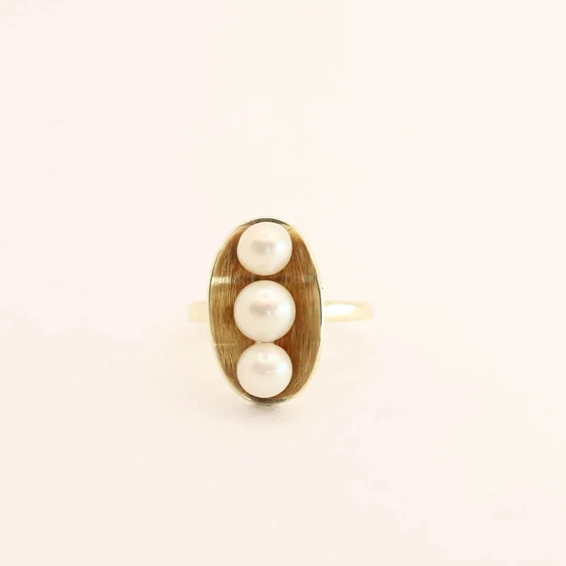 Modernist Pearl and Gold Ring