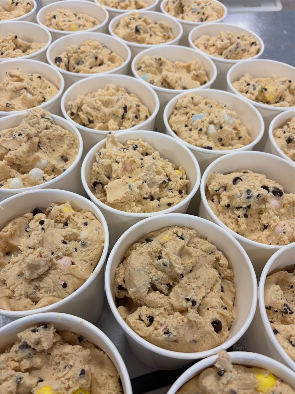 Fresh Cookie Dough - 32 0z. (LOCAL DELIVERY ONLY)