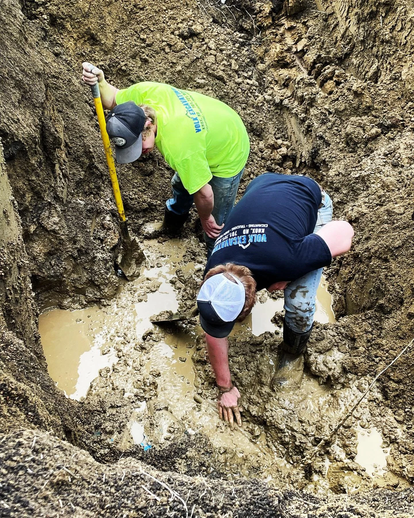 Always on the hunt for the forbidden licorice⚡️Unmarked private utilities are always keeping us on our toes!