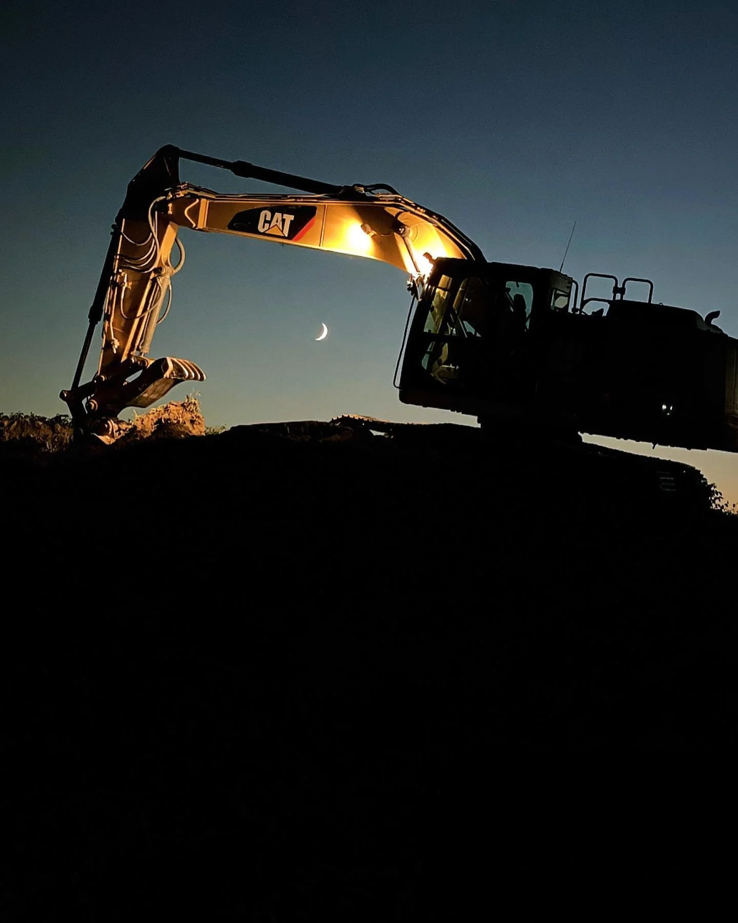 Full swing into the fall season! 🌙