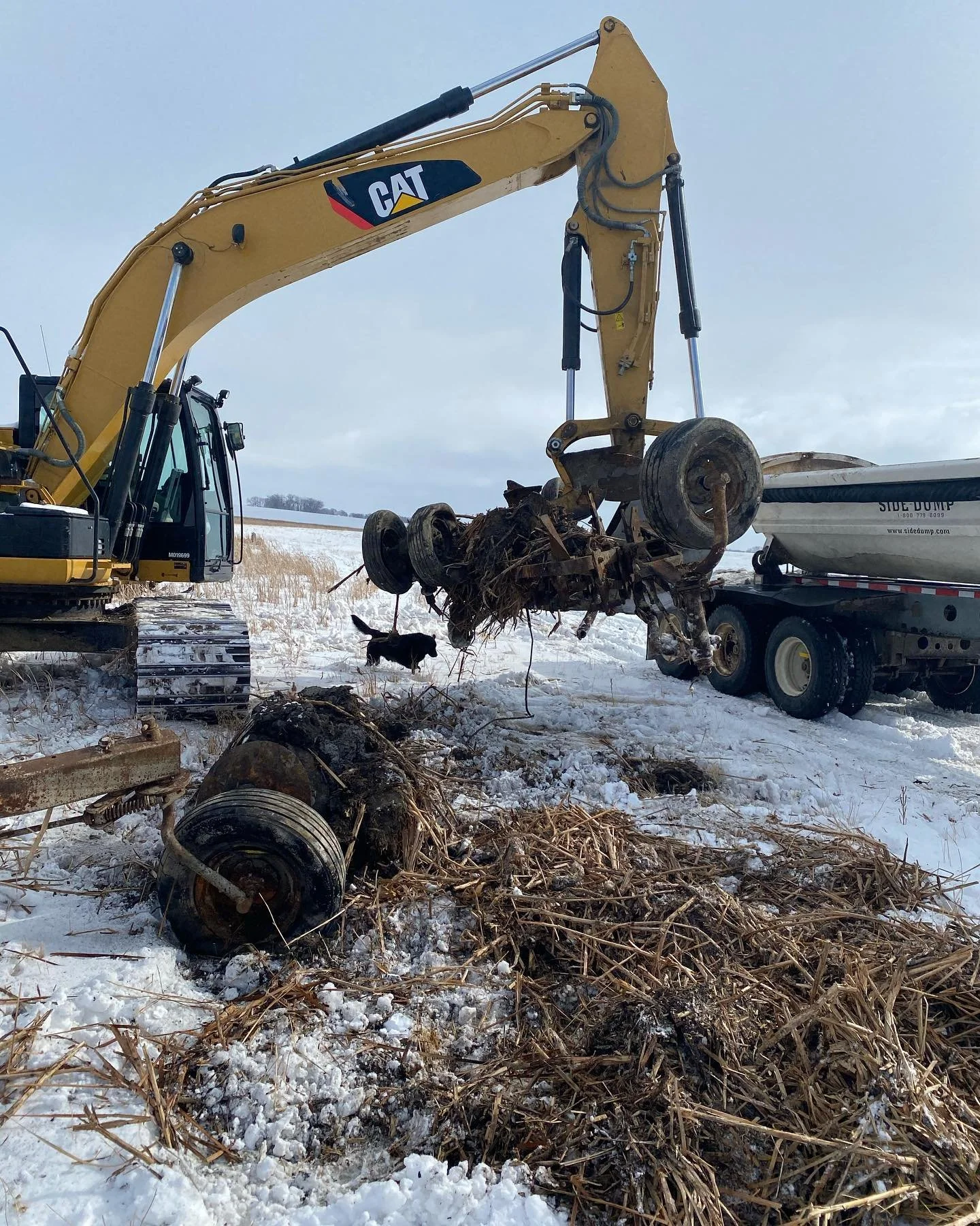 Perfect time of year to get rid of those eye sore scrap piles! 
🔹(701)721-9097