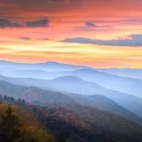 Fall in love with the undulating colors of the Great Smoky Mountains in Tennessee 