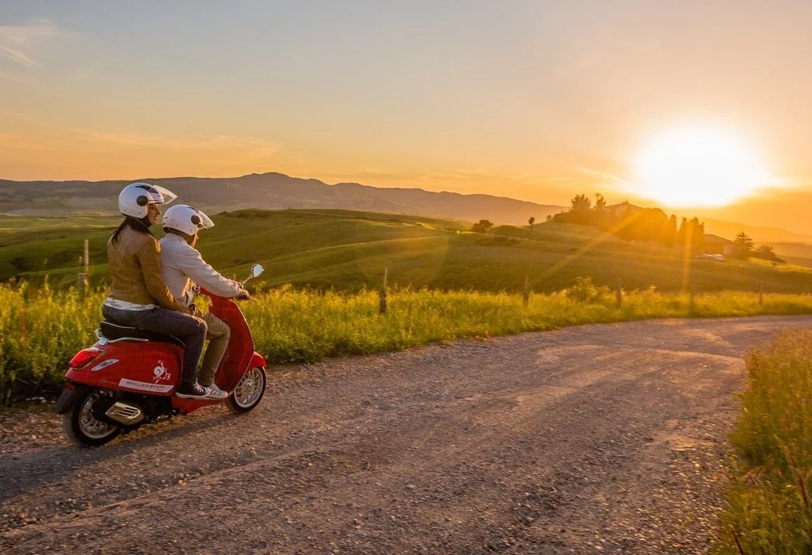 Vintage Fiat 500 & Vespa Rentals