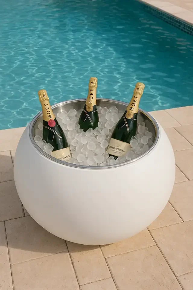 The Ice Vault (Harlow Series Only)