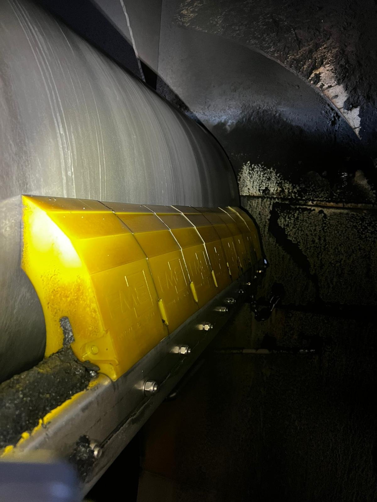 Maximising Conveyor Efficiency: How FM8's Advanced Blade Engineering Delivers Superior ROI in Mining Operations