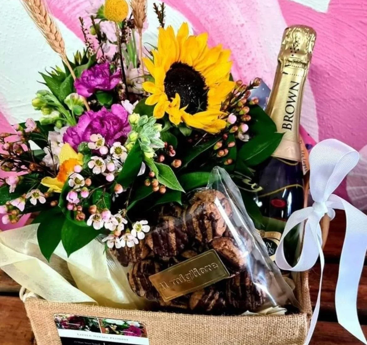 little-stems-hampers-2.jpg