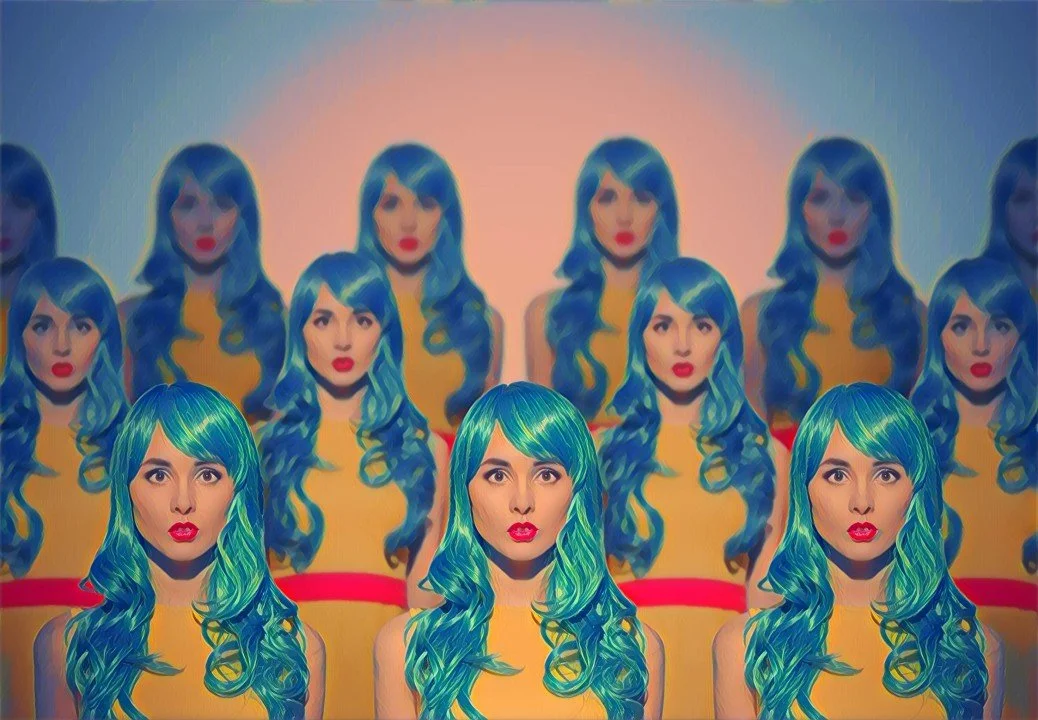 Three rows of identical women with blue hair and red lips, symbolizing conformity and the challenge of standing out in a copycat business culture.