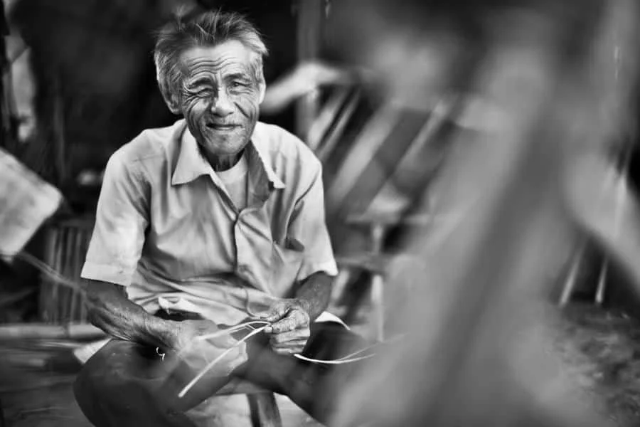 The bamboo man: the story of Le Sa