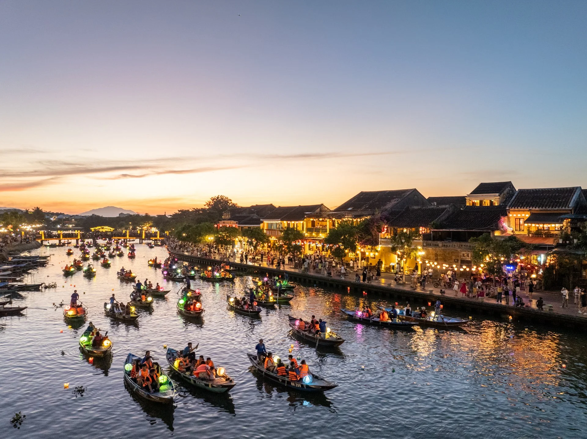 Hoi An Old Town Photography 2025: My Favorite Morning Photos from Vietnam’s Most Photogenic City