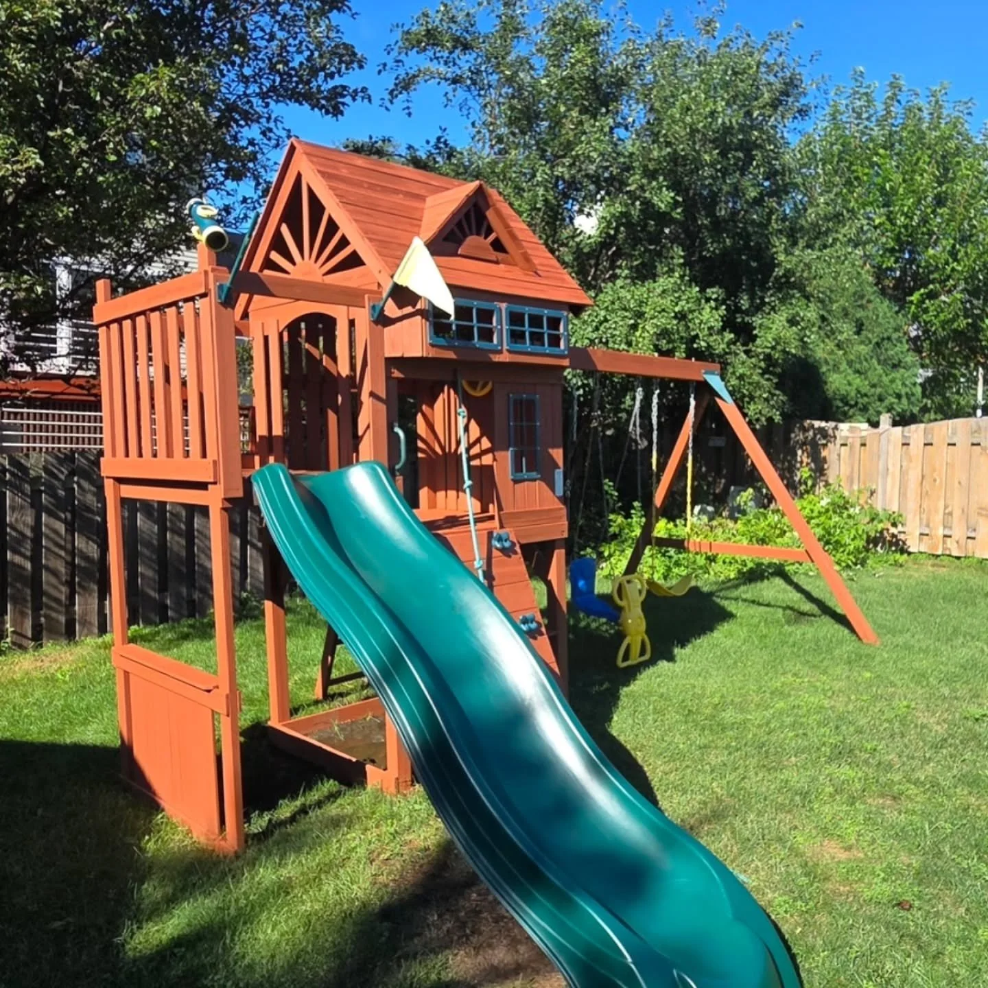 Swingset stained and tightened all screws and bolts.  #benjaminmoore woodluxe solid stain