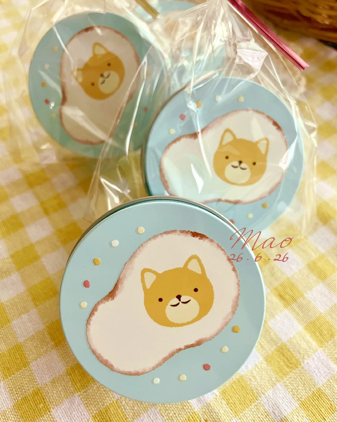 BLUE CAT Fried Egg Round Tin 1 (sign).jpg