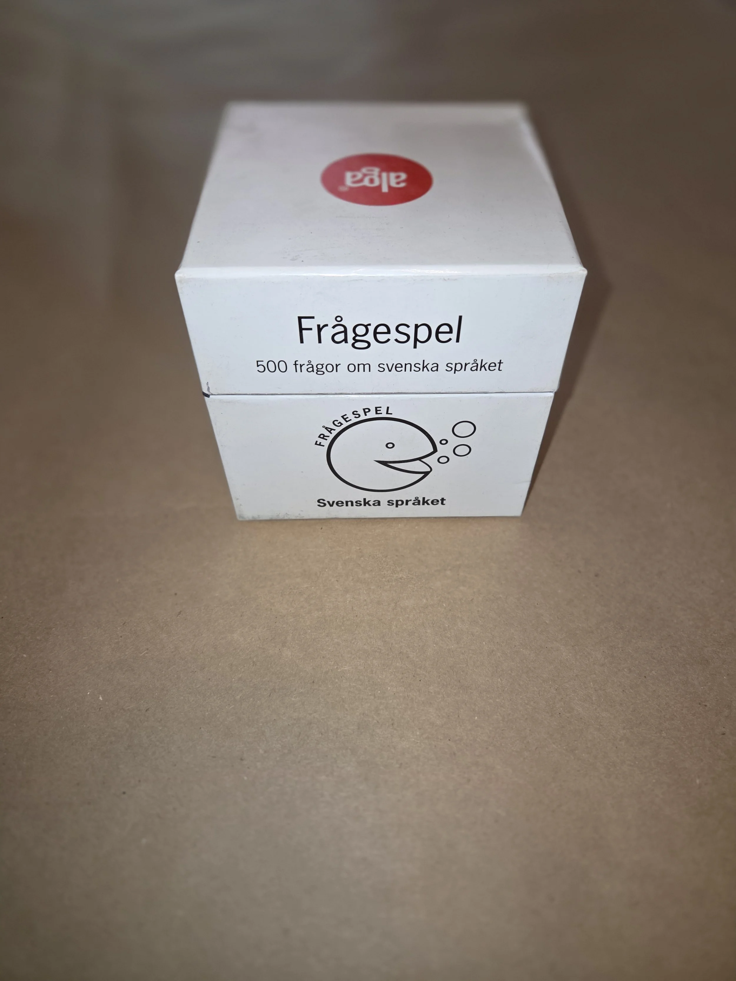 Qube: 500 frågor om svenska språket