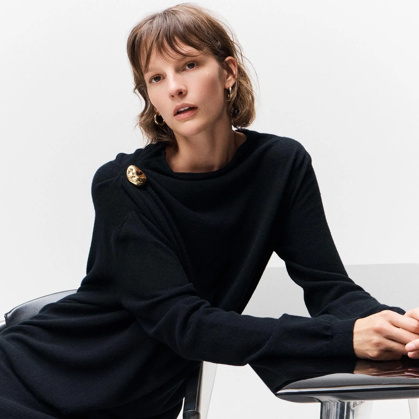 Sara x @fabianafilippi 
Casting by me

@keirlaird 
@donatellamusco 
@cosettagiorgetti 
@marcobracahair 
@paolo_santosuosso 
@socialriseofficial @blackfrogproduction 
@whynotmodels