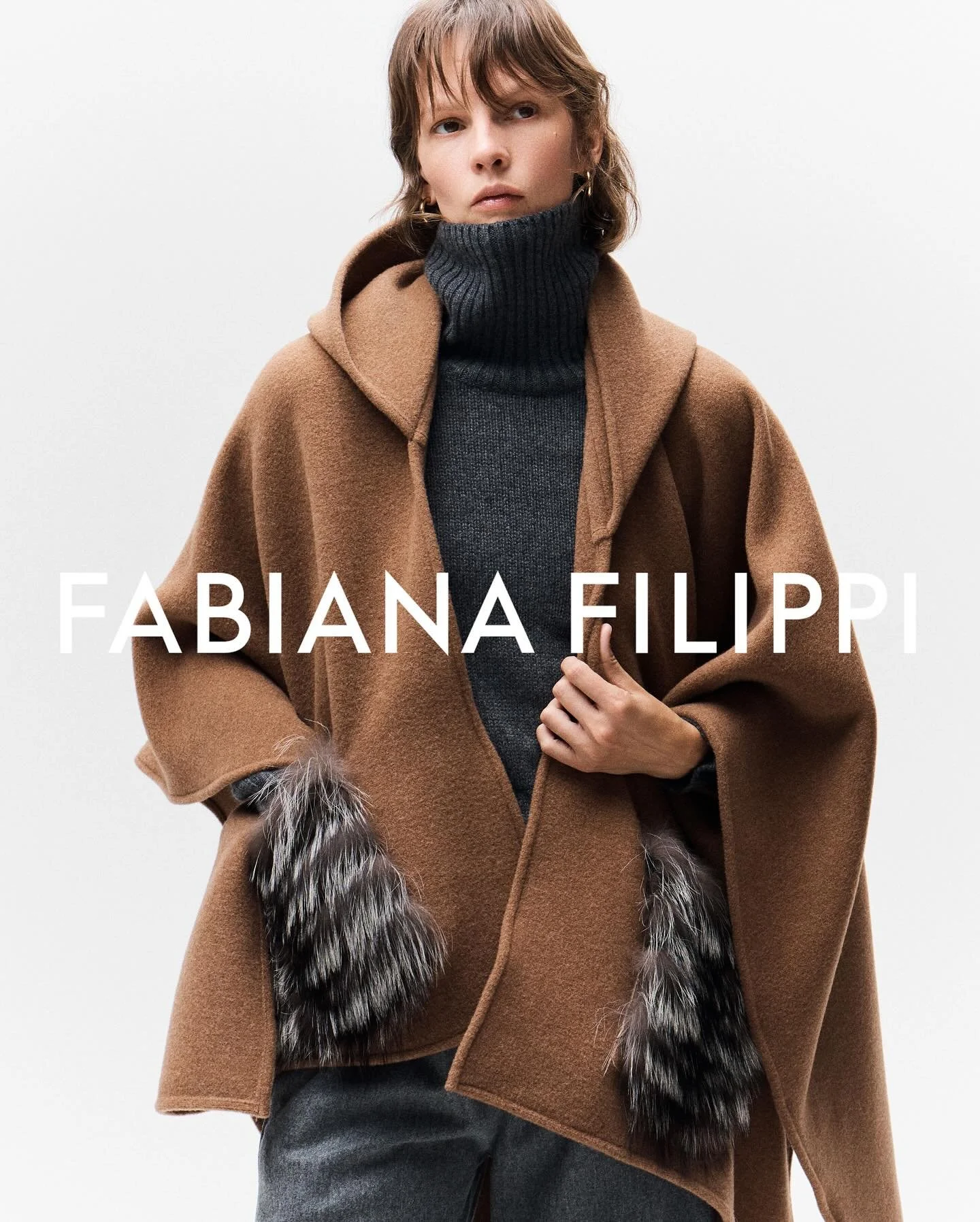 Sara x @fabianafilippi 
Casting by me

@keirlaird 
@donatellamusco 
@cosettagiorgetti 
@marcobracahair 
@paolo_santosuosso 
@socialriseofficial @blackfrogproduction 
@whynotmodels