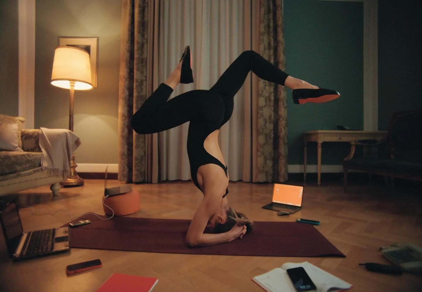 @santoniofficial 
The Art of Chilling
 
Casting by me 

Creative Director @paolo_santosuosso @socialriseofficial 
Director @grandinettig 
DOP @fbafotografia 
Styling @donatellamusco 
Set Design @clerbonomelli.setdesign 
Location @francesca_semprini_l