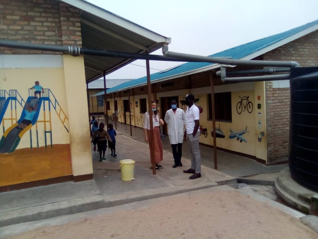 2022_Visite Elisa dans l_école maternelle de Nyundo.jpg