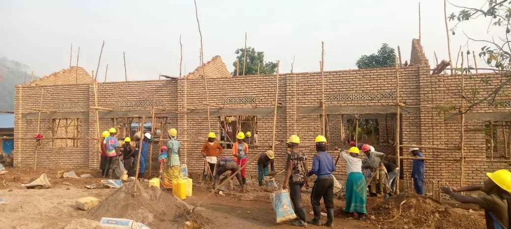 Construction + ouvriers.jpg