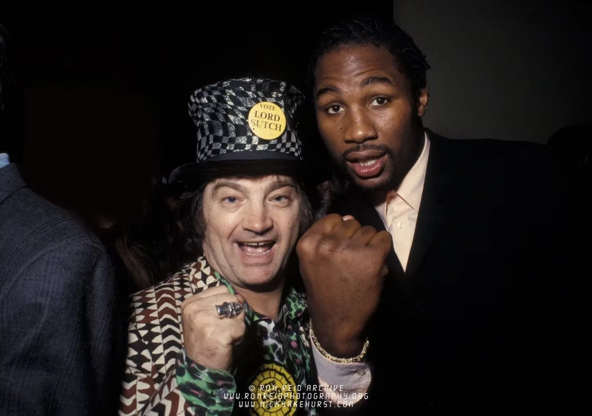 Screaming Lord Sutch and Lennox Lewis.jpg