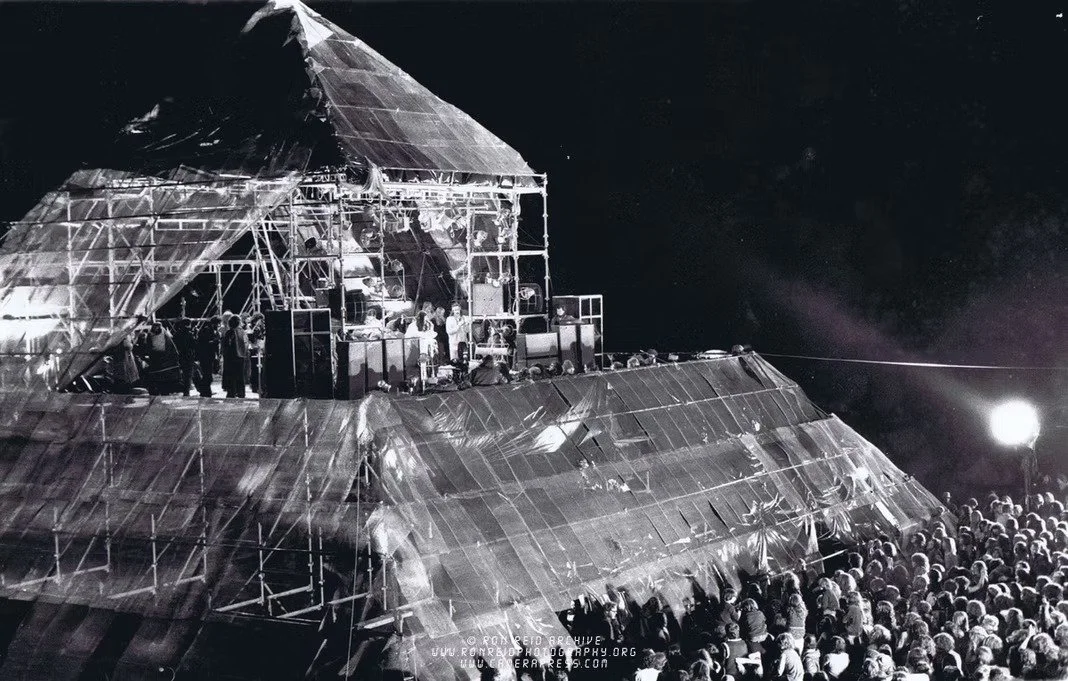 Pyramid Stage, Glastonbury 1971.jpg