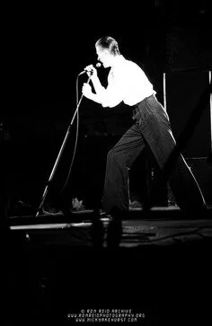 David Bowie singing London 1970s.jpg