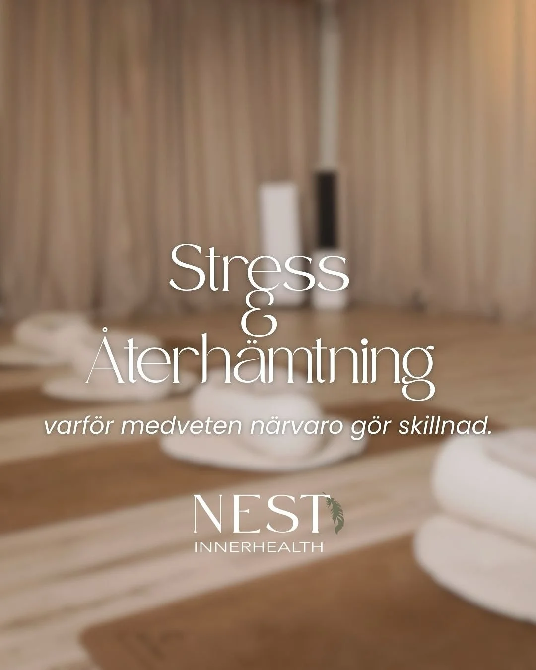 Stress och vardagspress s&auml;tter sig i kroppen, ofta innan vi ens hinner m&auml;rka det.

Genom mindfulness f&aring;r vi landa, mjukna och &aring;terv&auml;nda till nuet &mdash; dit d&auml;r nervsystemet hittar tillbaka till balans och kroppen kan