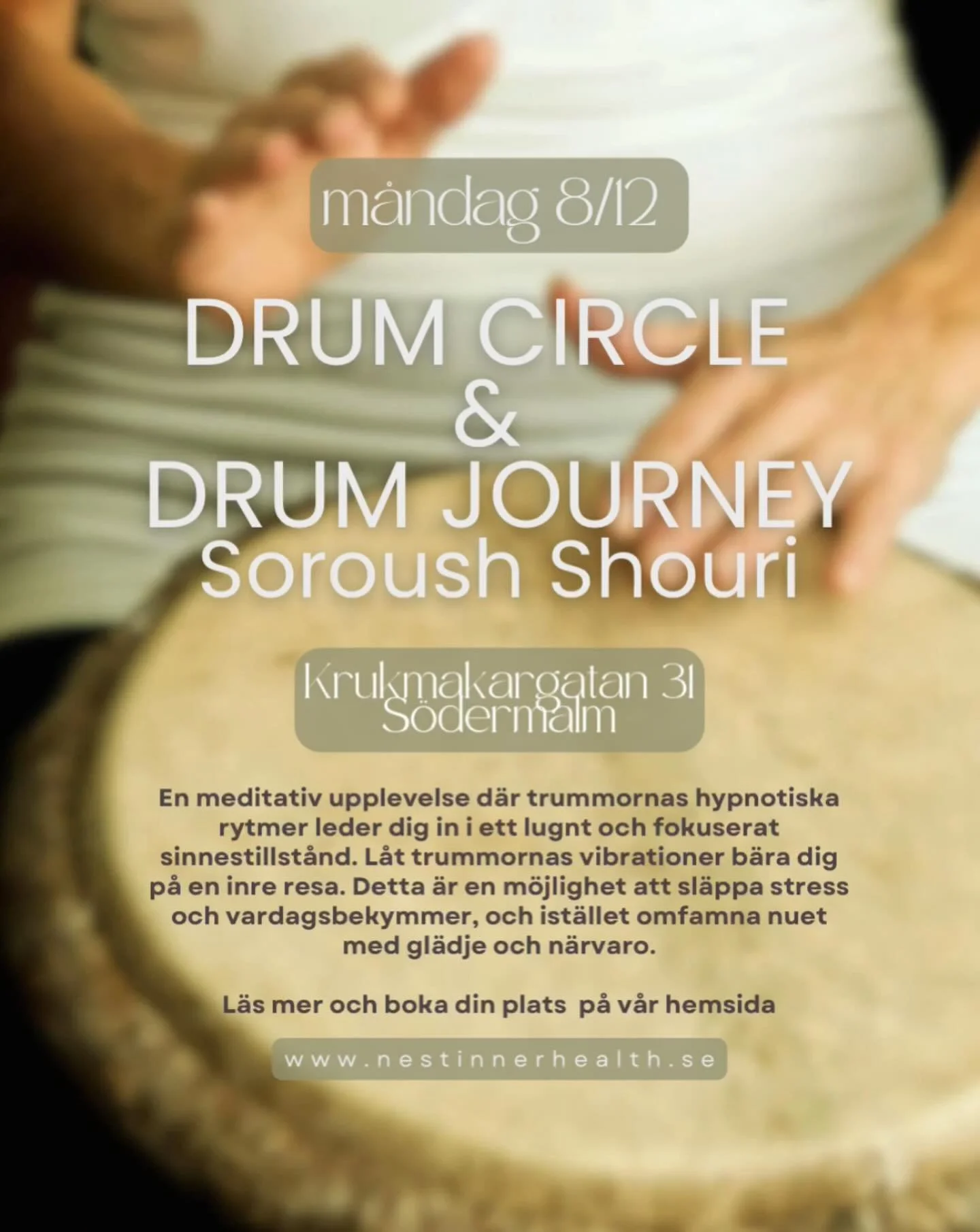 V&auml;lkommen till en magisk kv&auml;ll 8 dec kl 18:00 d&auml;r vi tillsammans utforskar trummornas och rytmernas kraft. I v&aring;r Trumcirkel skapar vi en gemensam puls d&auml;r alla deltar och kopplar in sig i rytmen. Det &auml;r en stund f&ouml;