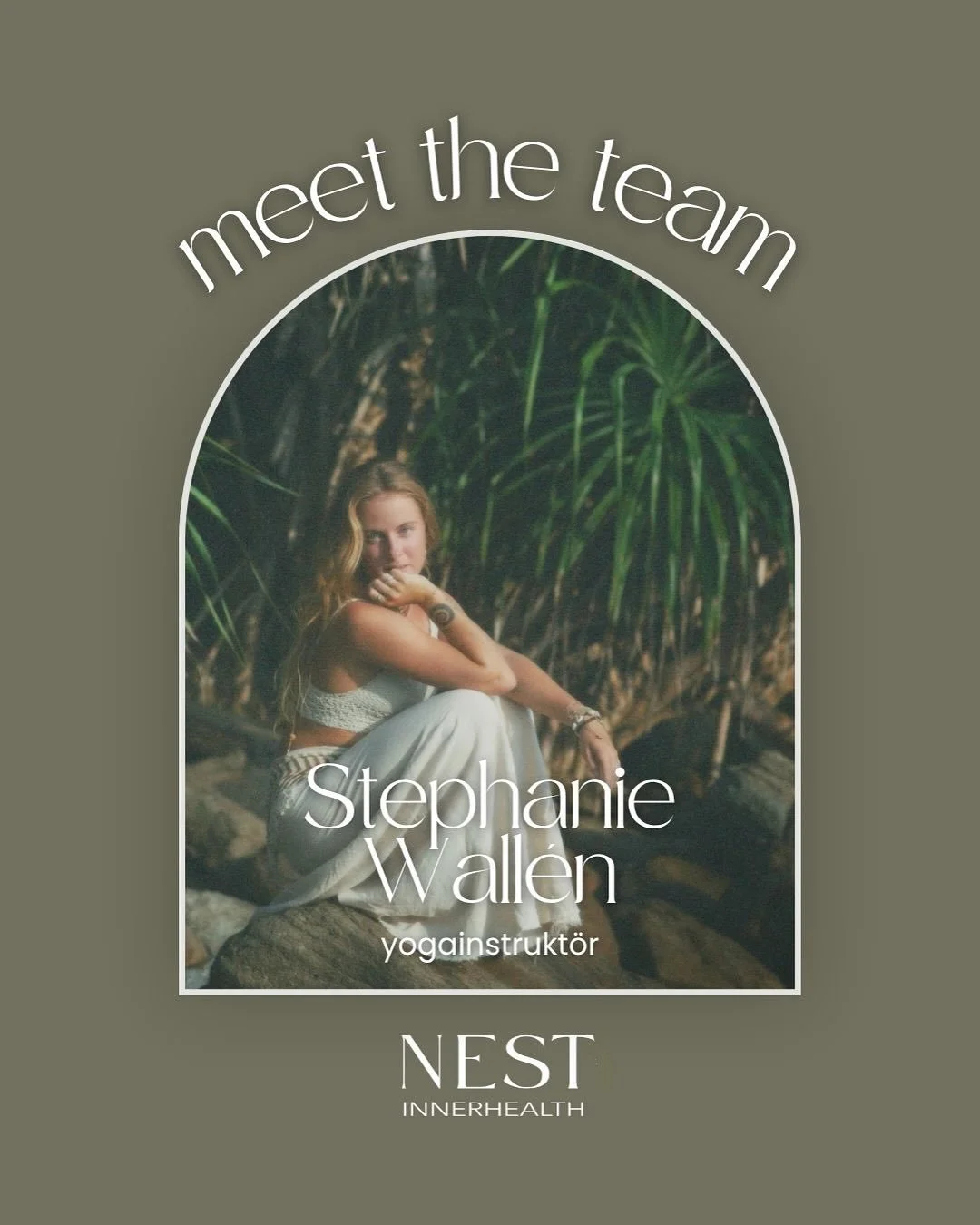 &bull;MEET THE TEAM&bull;

Det h&auml;r &auml;r Stephanie @soulfulstephi 🤍

En av v&aring;ra fantastiska instrukt&ouml;rer som h&aring;ller space f&ouml;r b&aring;de r&ouml;relse och stillhet.

Med en intuitiv och ink&auml;nnande stil guidar hon dig