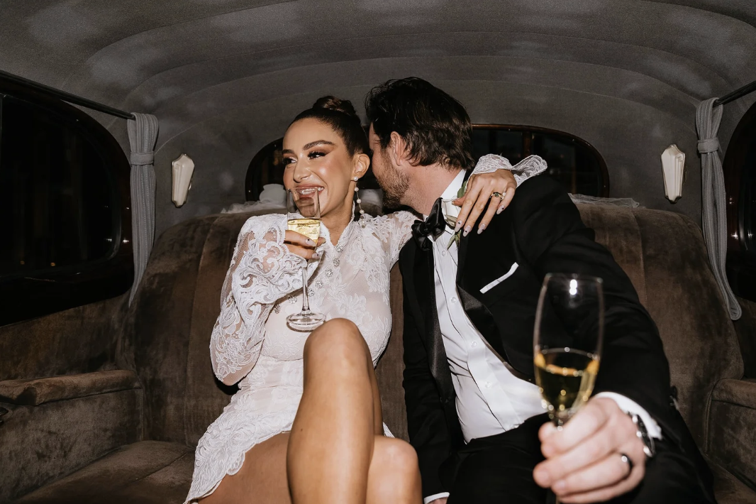 Wedding_AriannaLeggiero09-16 at 9.52.30 pm.png