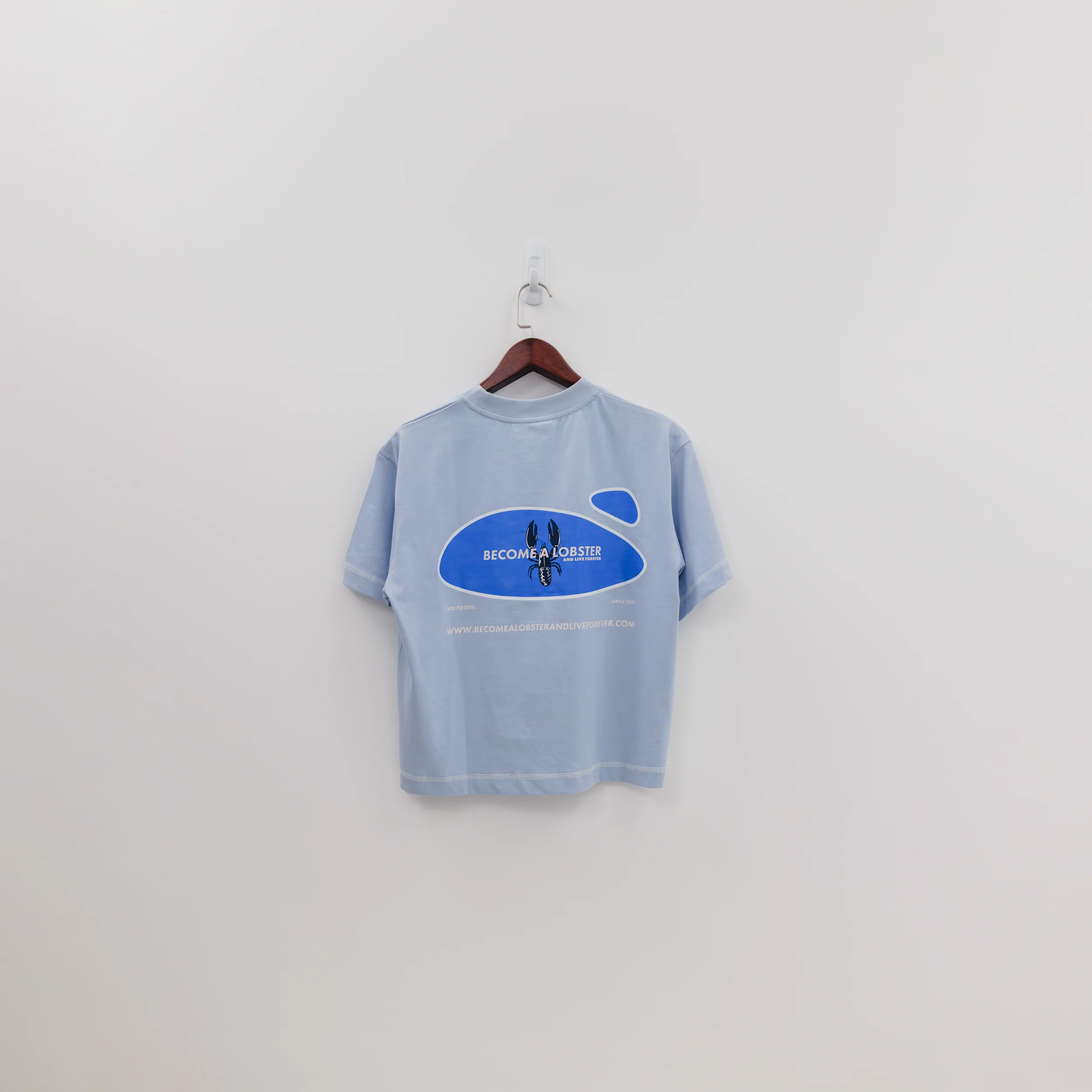 ExtraPortions - eComm - hangerphotos - may2026-14.webp