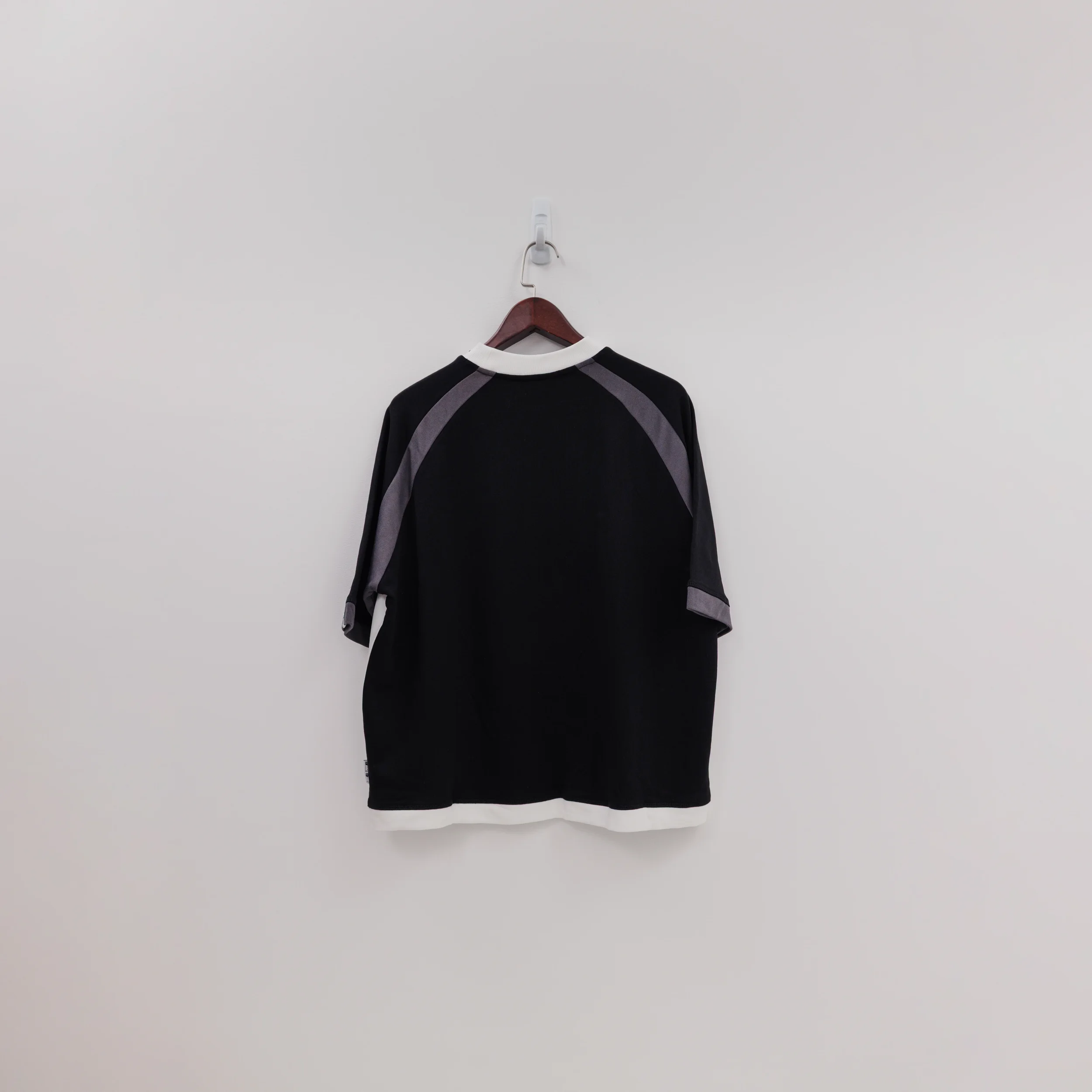 ExtraPortions - eComm - hangerphotos - may2026-27_6_11zon.webp