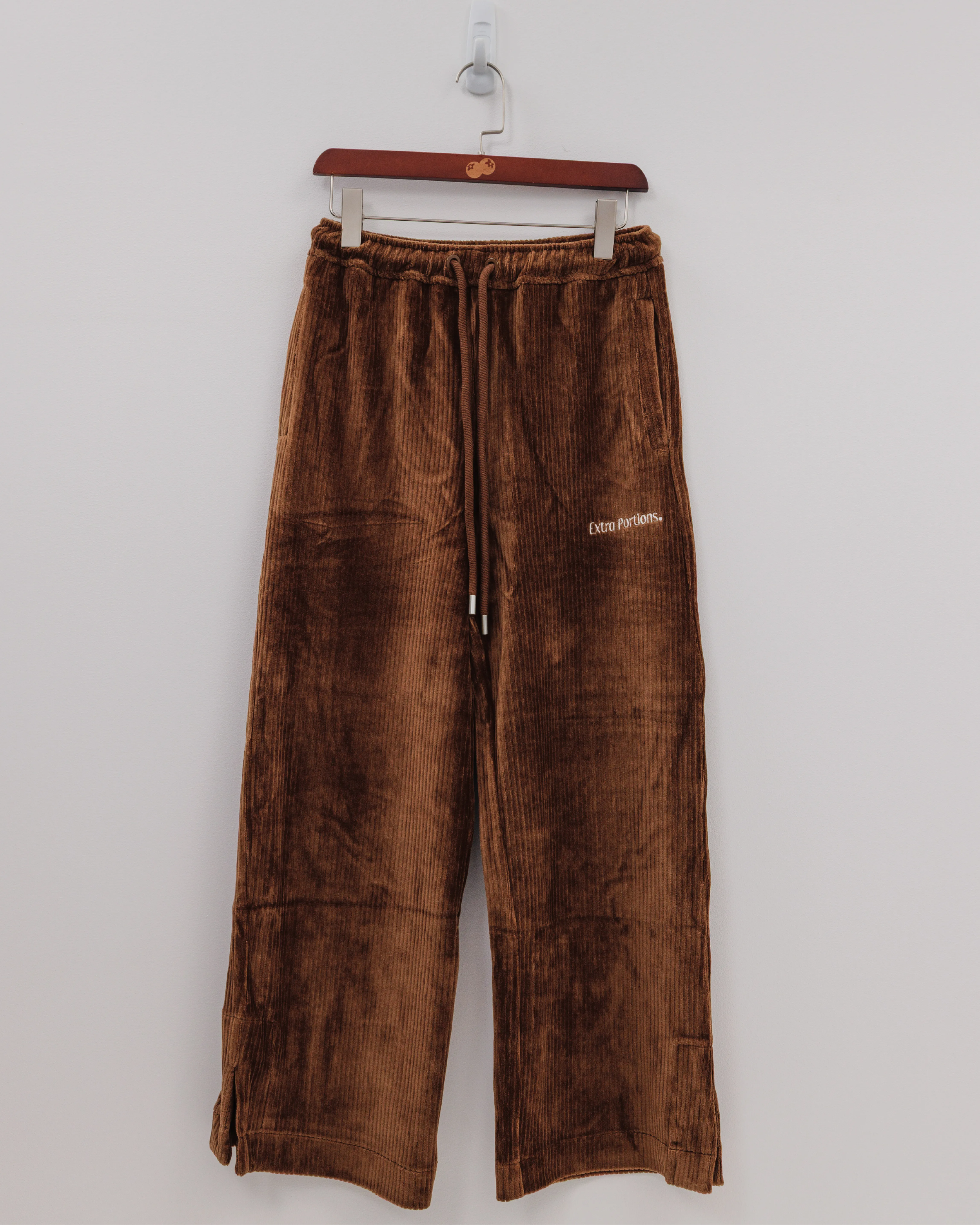 brown pants 5.webp