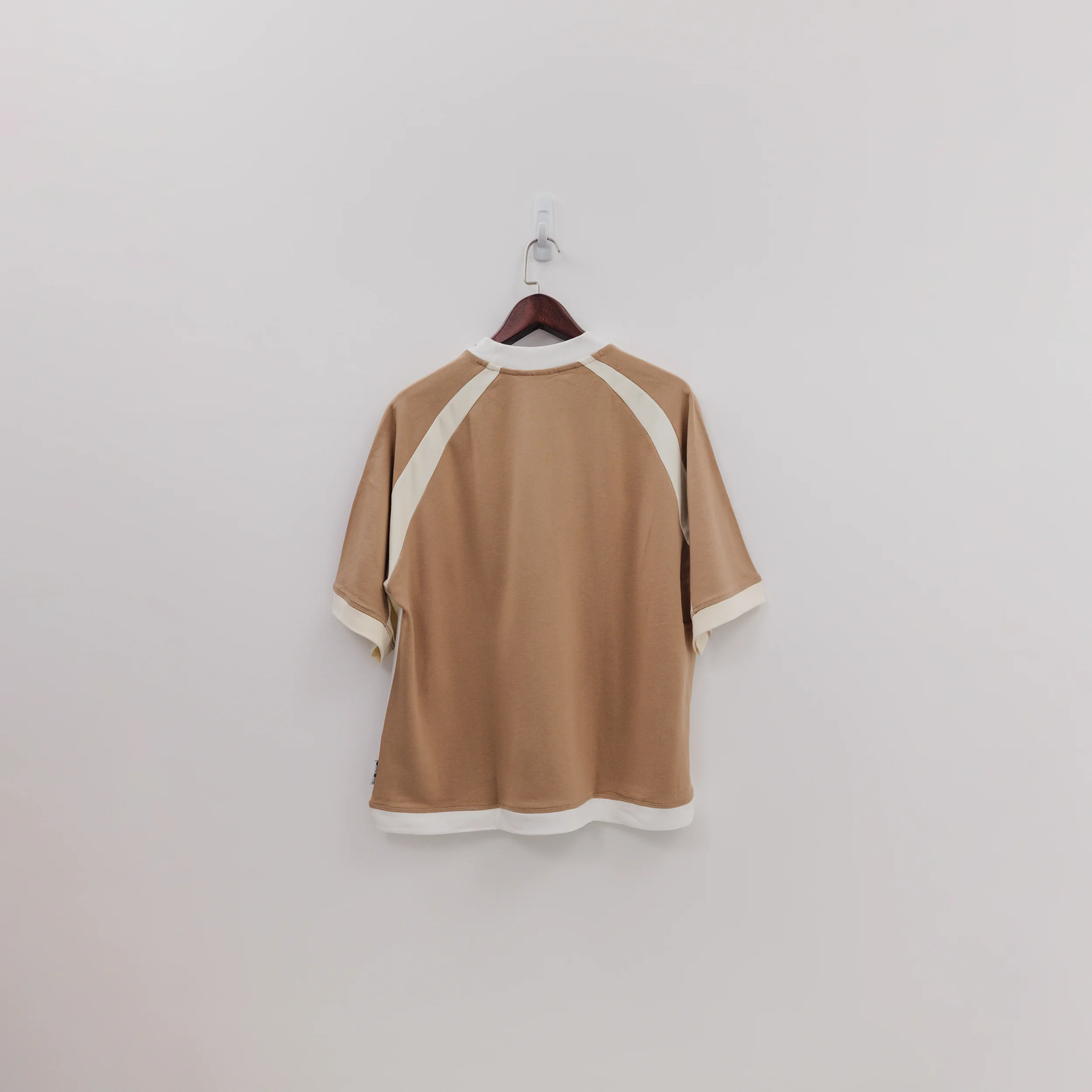 ExtraPortions - eComm - hangerphotos - may2026-25_4_11zon.webp