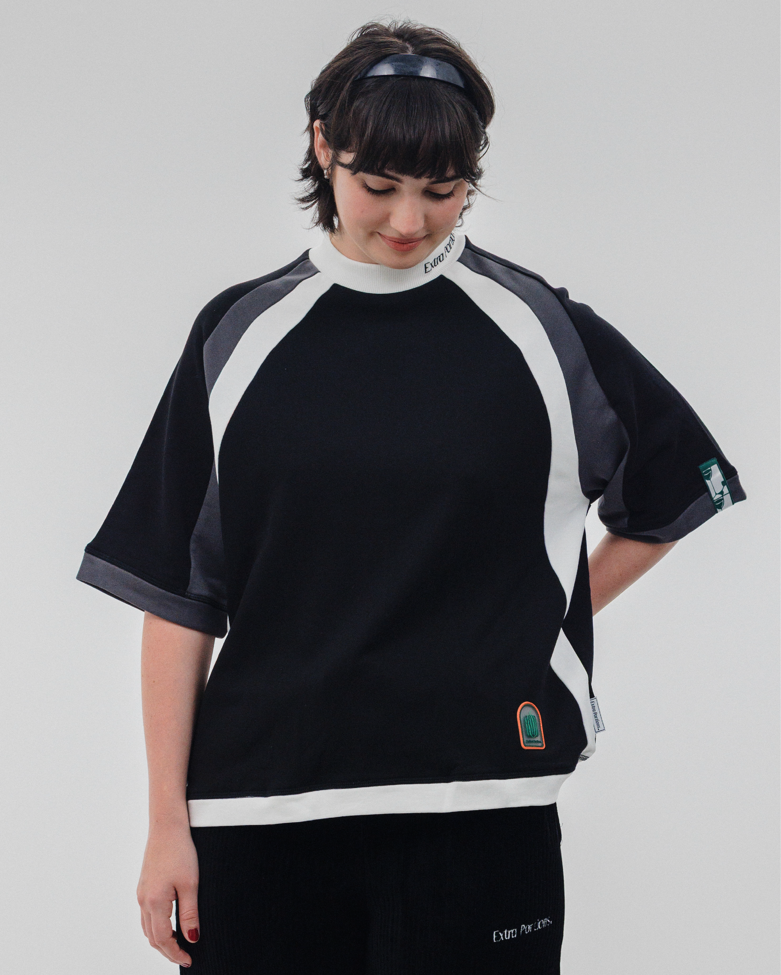 black raglan 1.webp