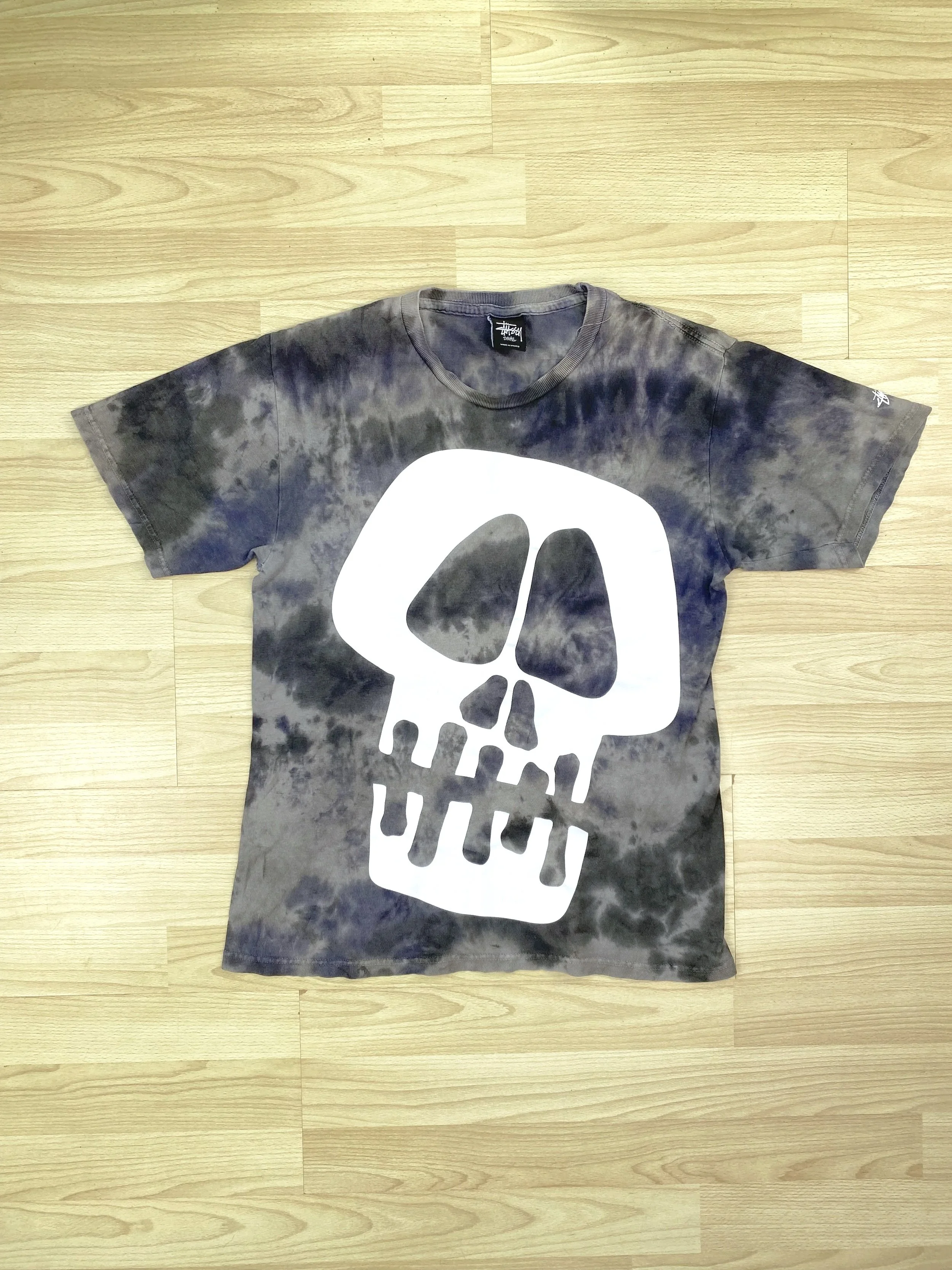 Stüssy skull t-shirt