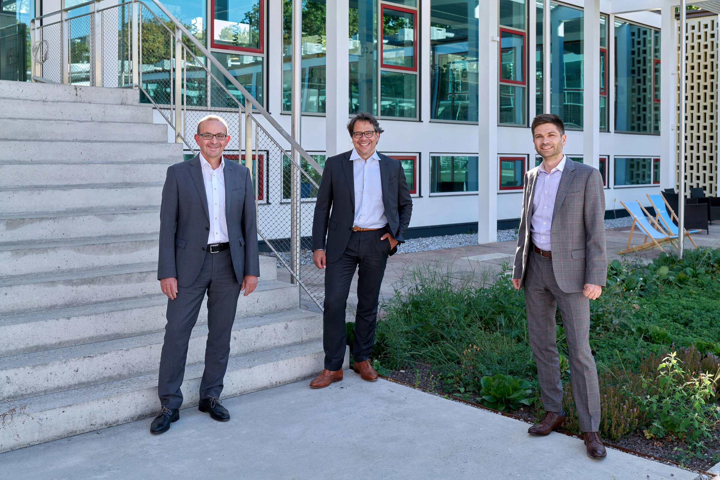 Freischwimmer GmbH und VSZ Rechtsanwälte Schabbeck und Partner schließen Mietvertrag für Hallenbad Nord