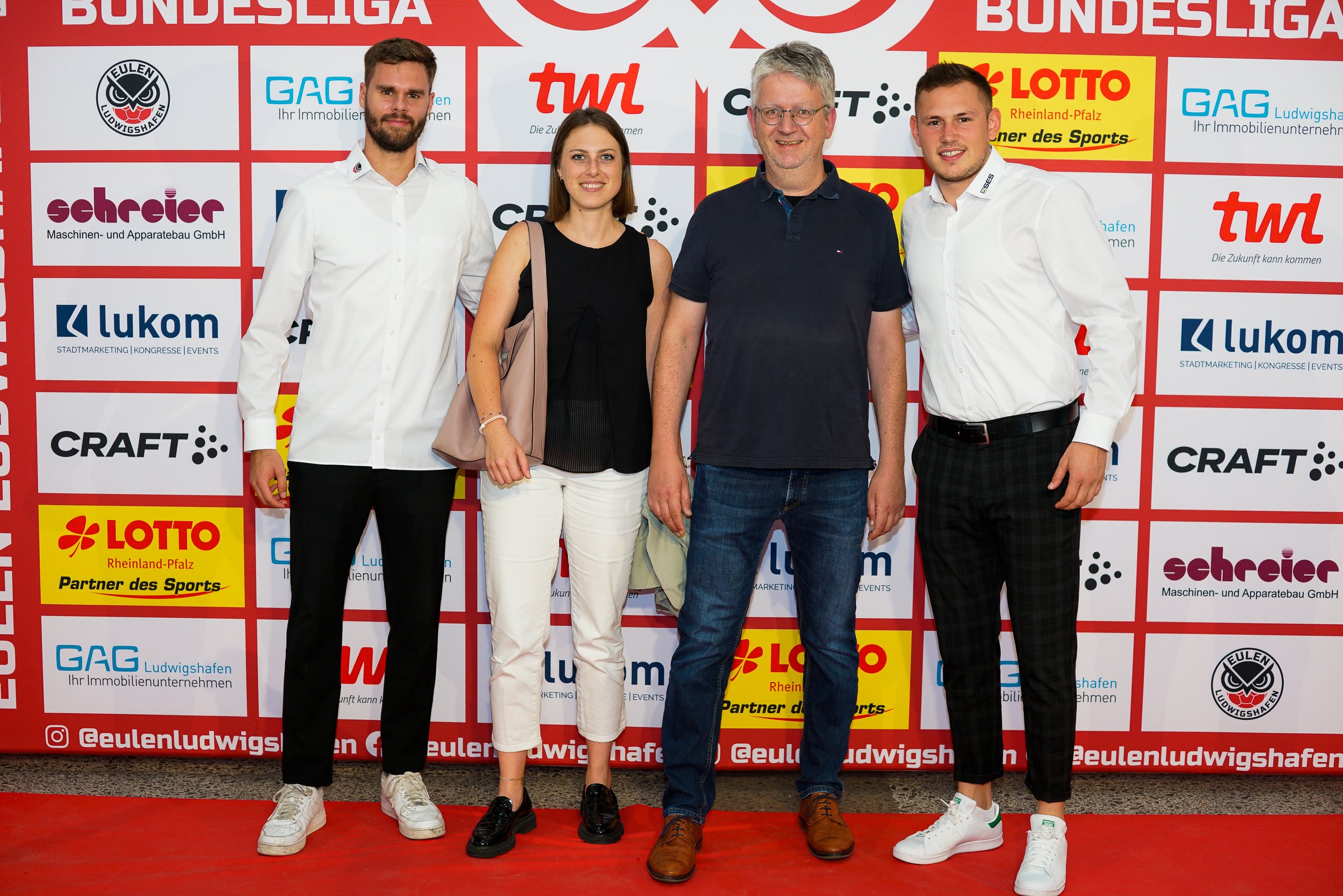 Energie, Leidenschaft und Erfolg – VSZ Rechtsanwälte bei der Teampräsentation der Eulen Ludwigshafen
