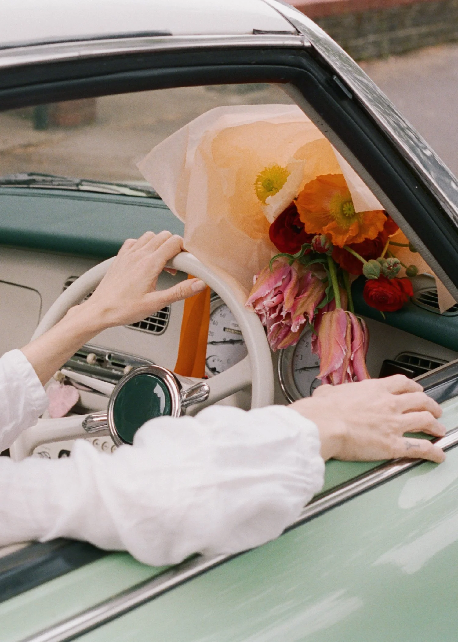 Croco Studio flower artist.