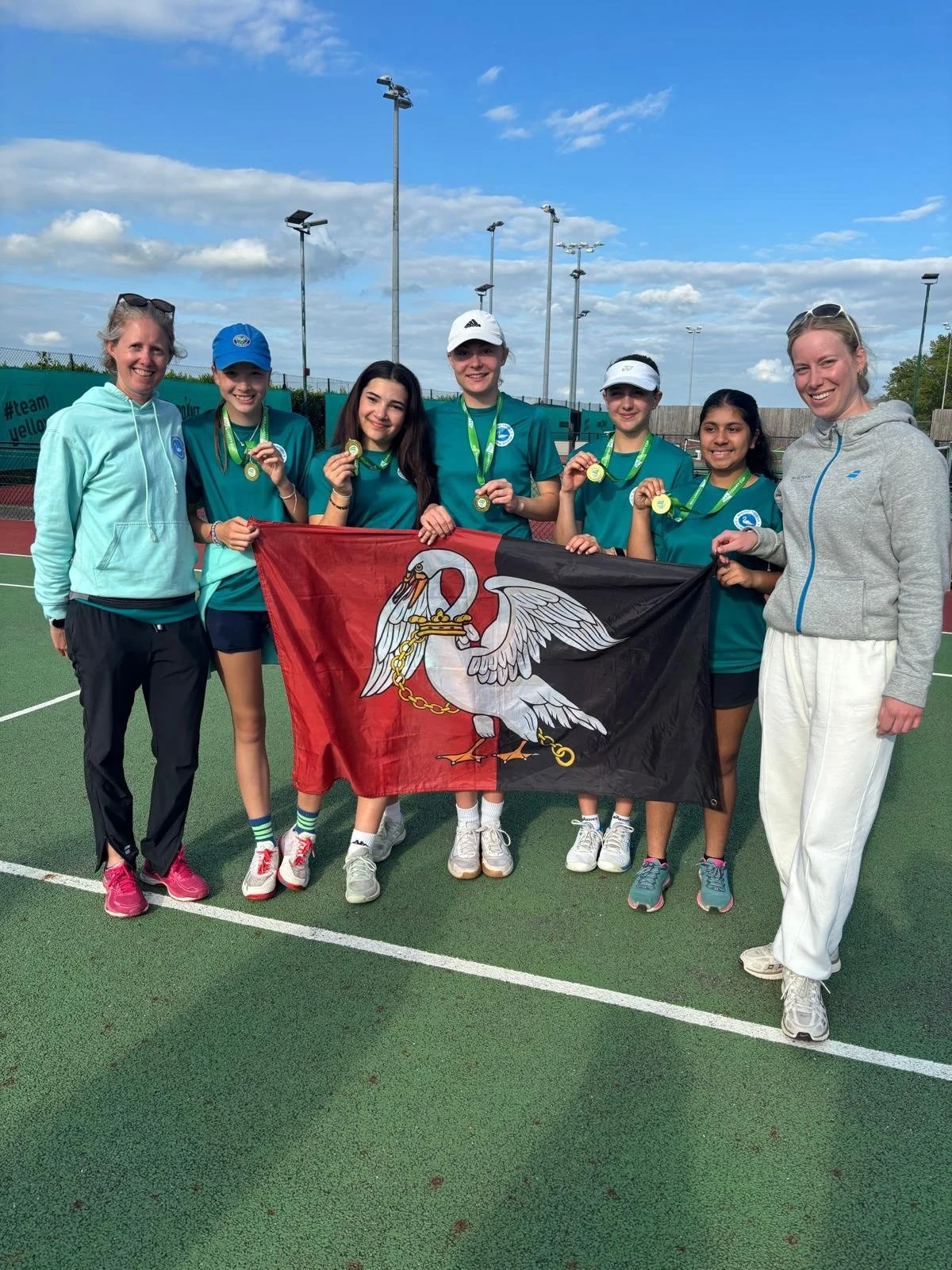 The girls took to the courts at North Oxford TC for 14U County Cup. Six counties were competing in two round robin groups of three. The 🦢 competed against Oxfordshire and Norfolk in their group. Tightly fought matches against Oxon but the 🦢 showed 