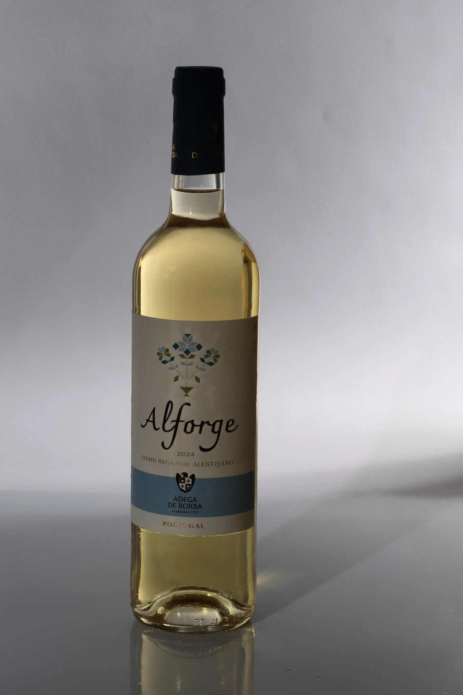 white wine bottle 