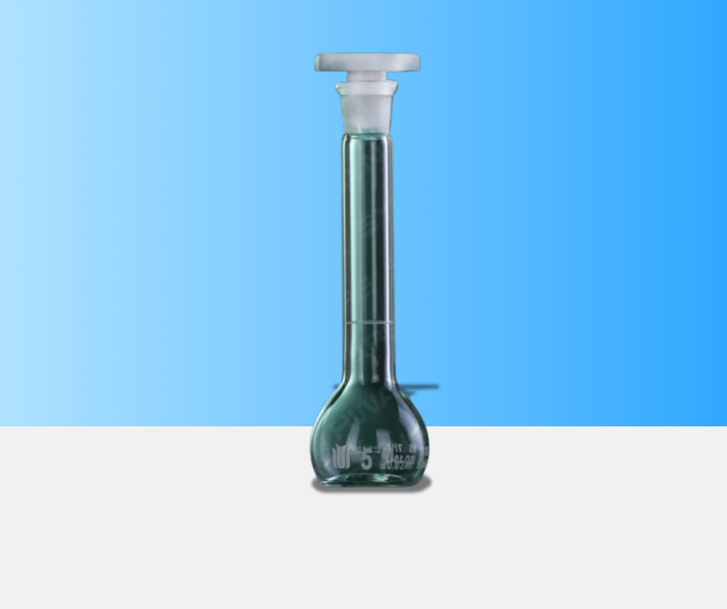 Volumetric Flask (Plastic Stopper) (F810010).png