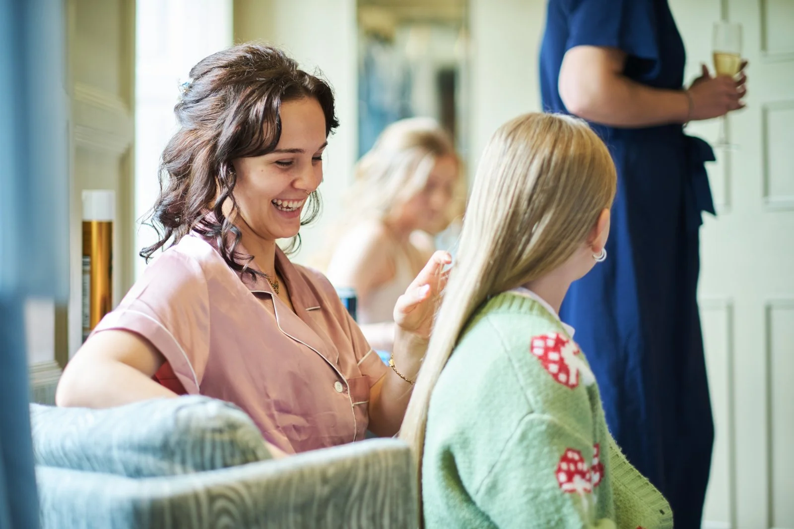 whitley-hall-hotel-sheffield-wedding-photographer-bride-bridesmaids-getting-ready 182.JPG